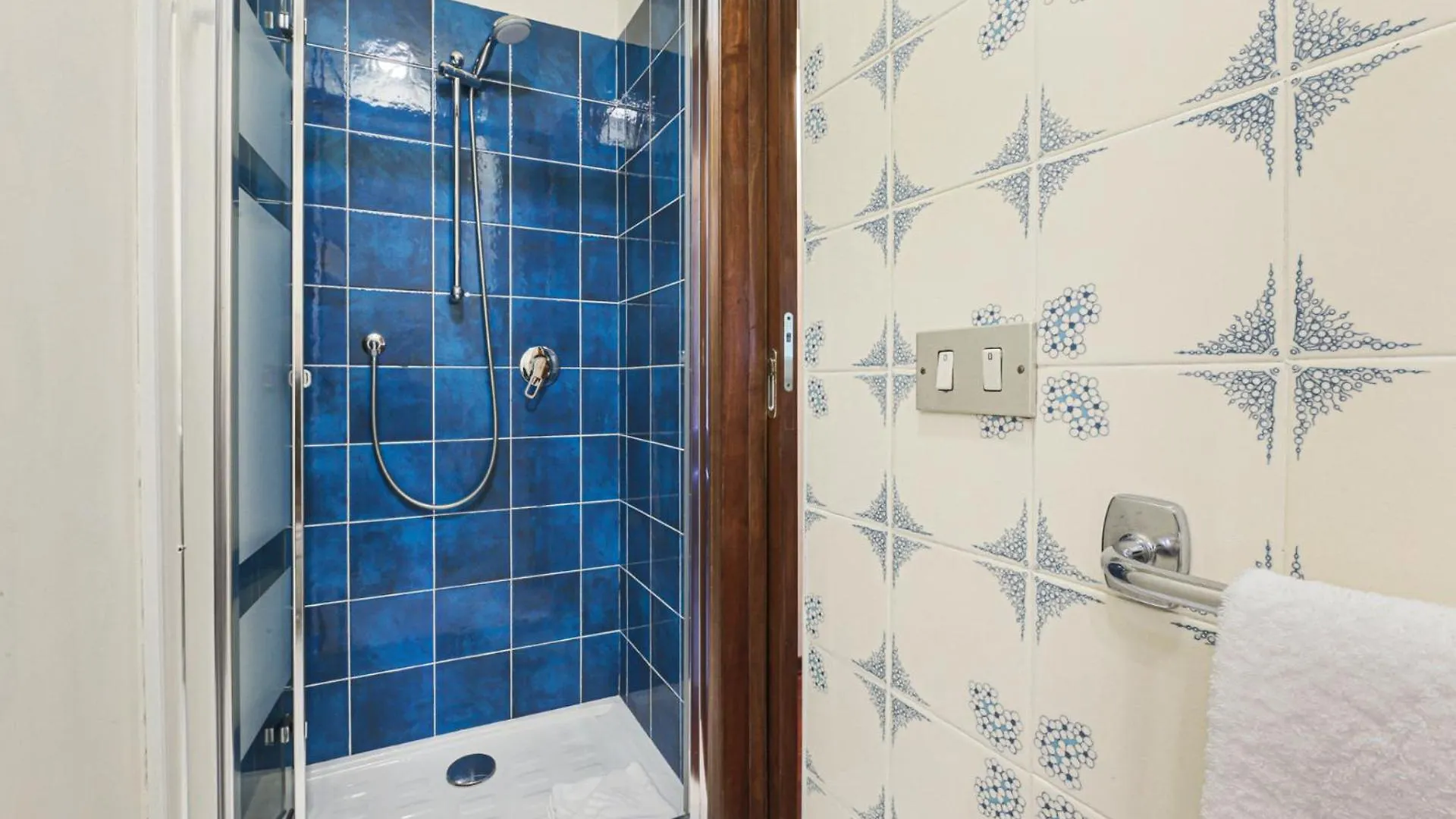 Apartments Florence- Kaleidos  Firenze